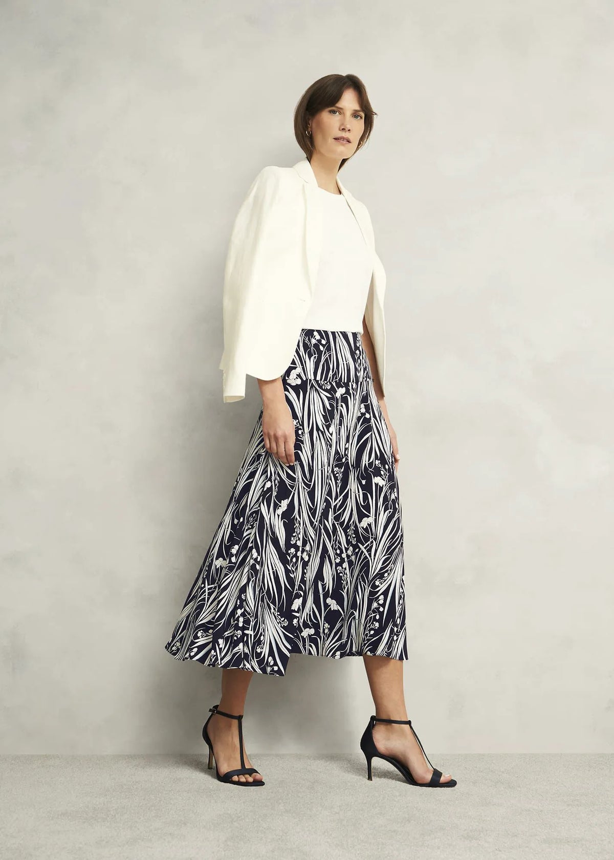Navy Ivory