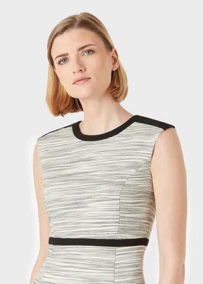Neutral Black