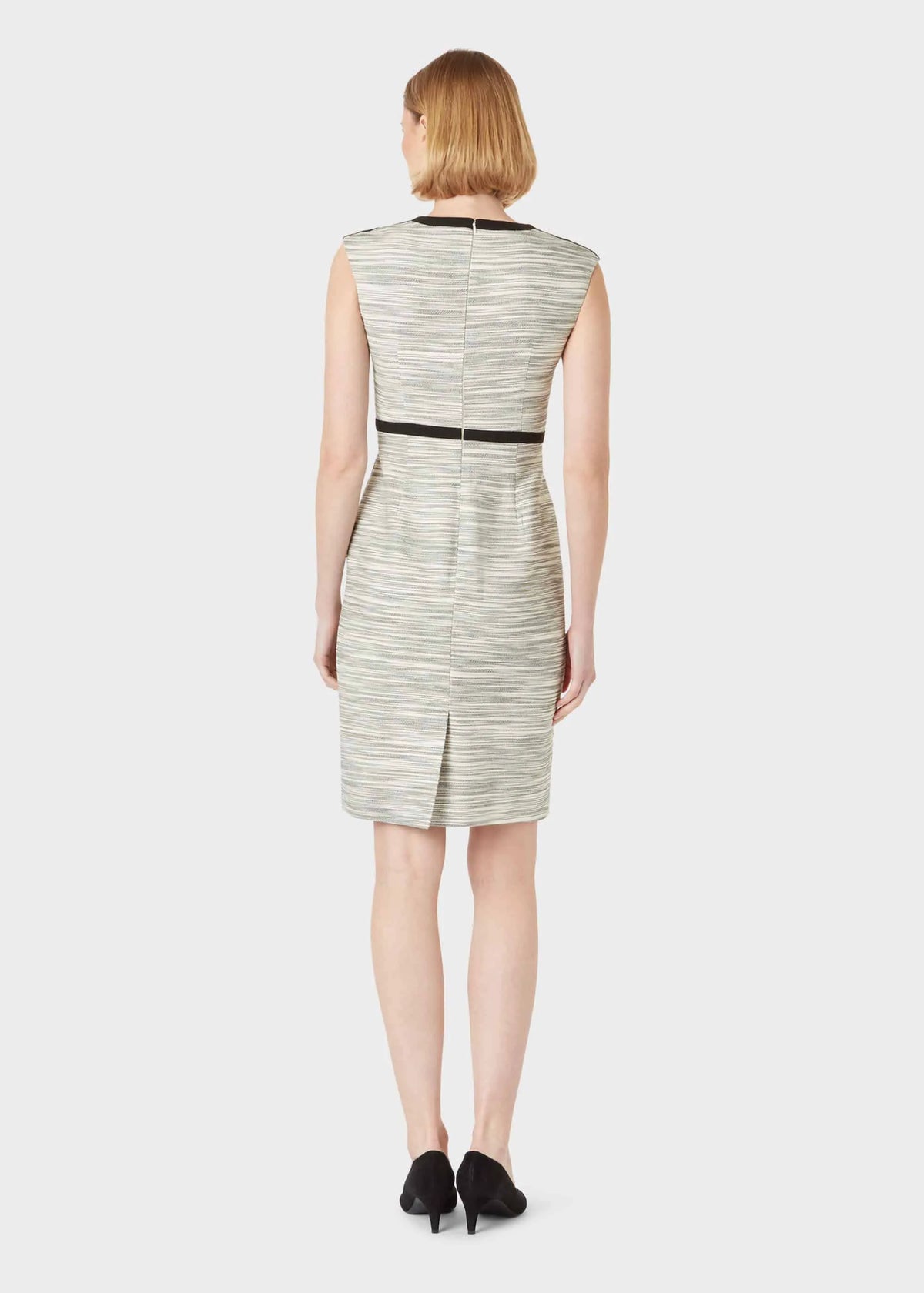 Neutral Black