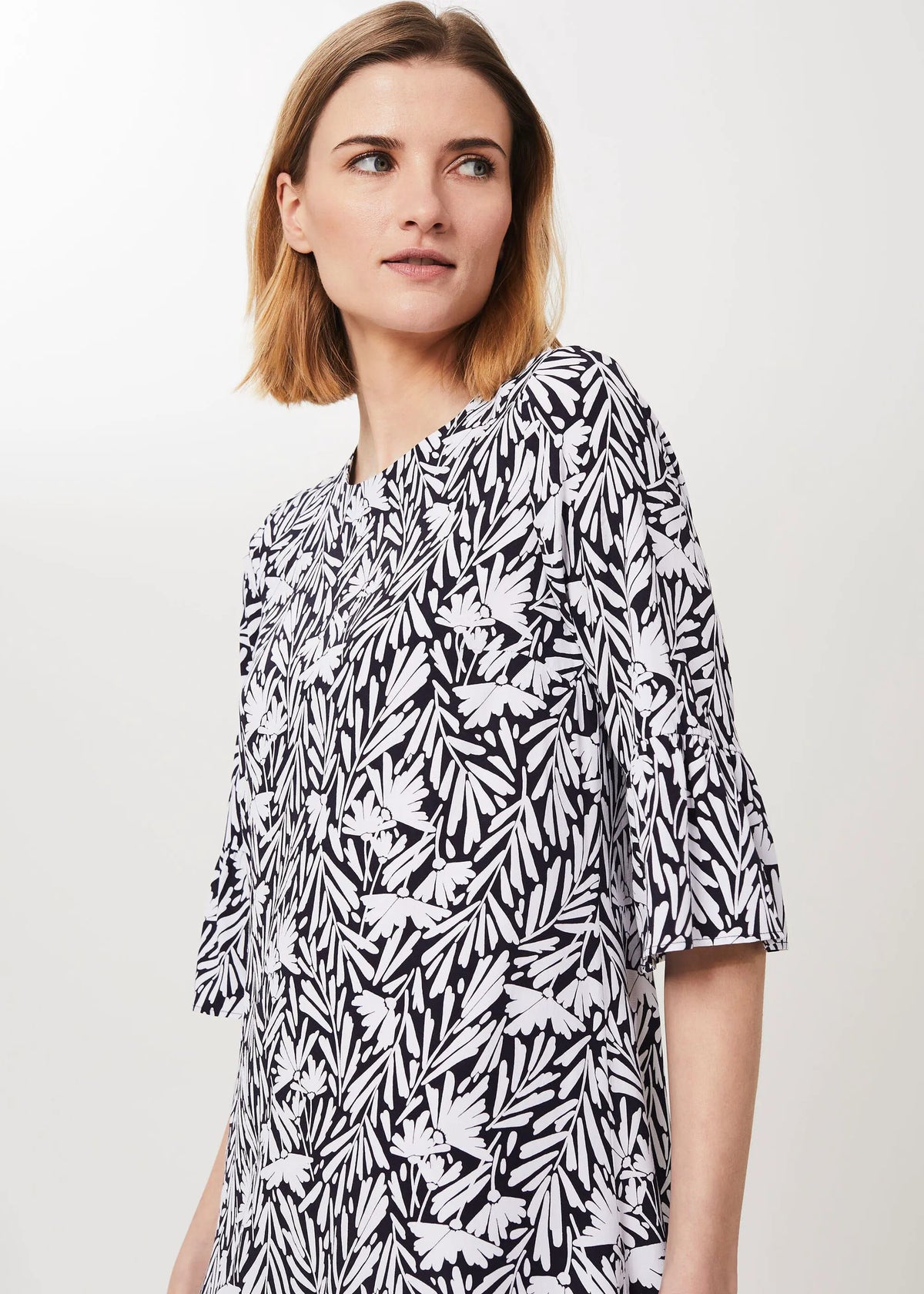 Navy Ivory