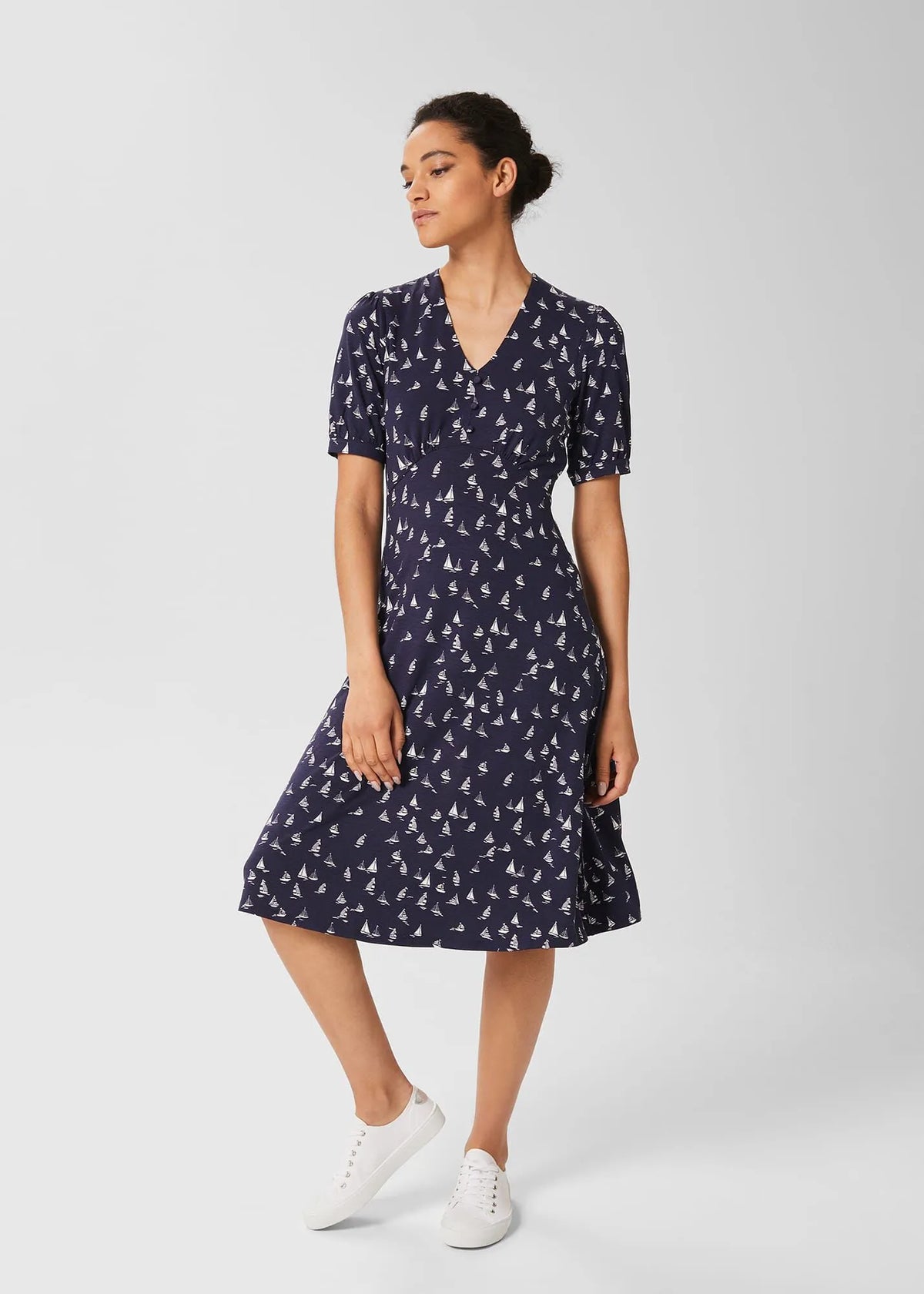 Navy Ivory