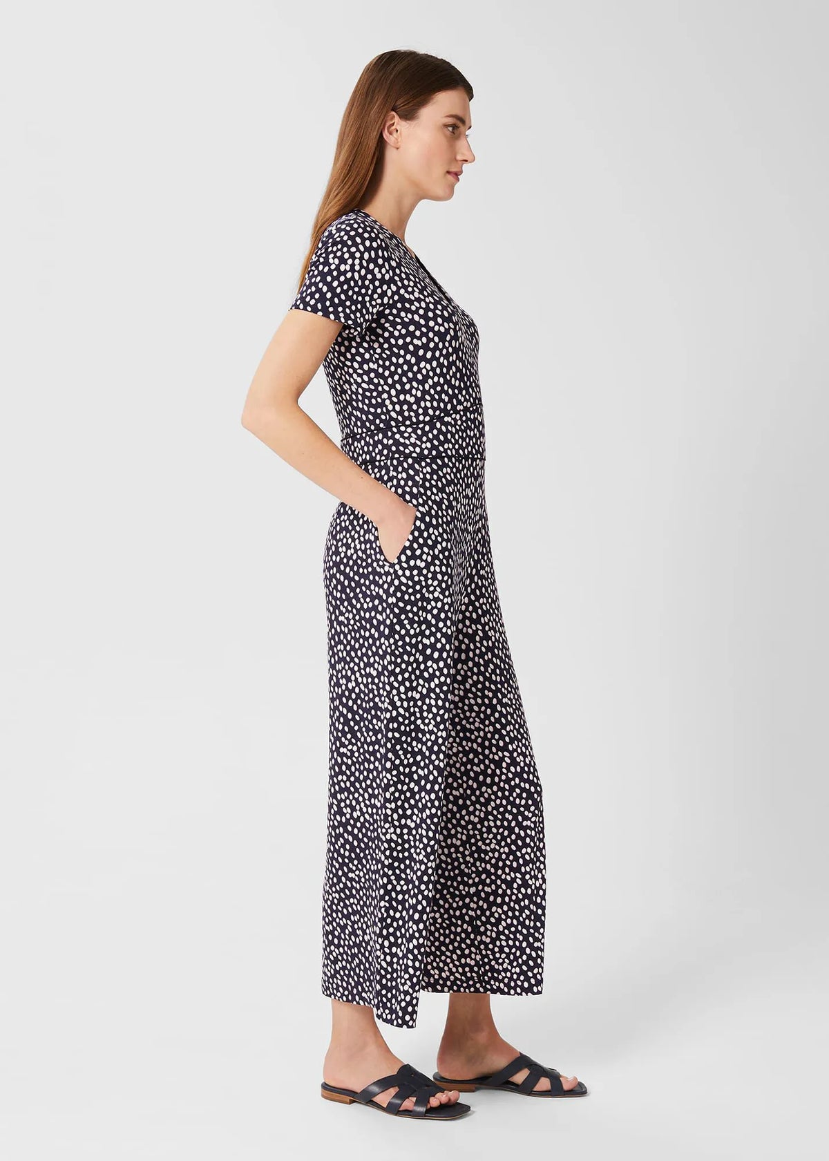 Navy Ivory