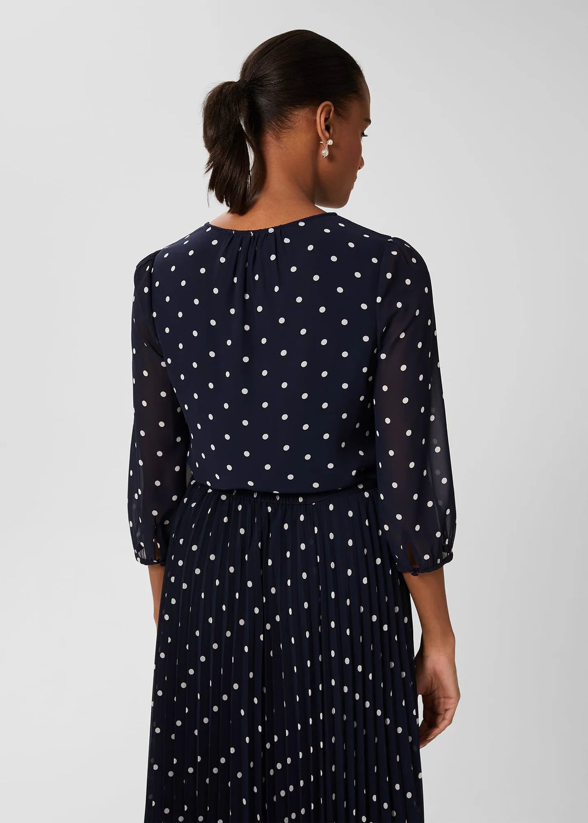 Navy Ivory