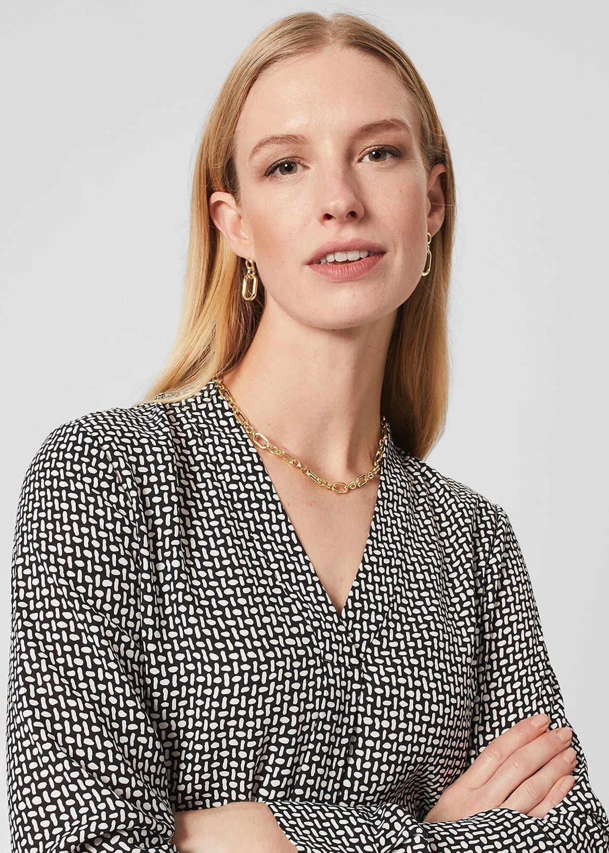 Navy Ivory