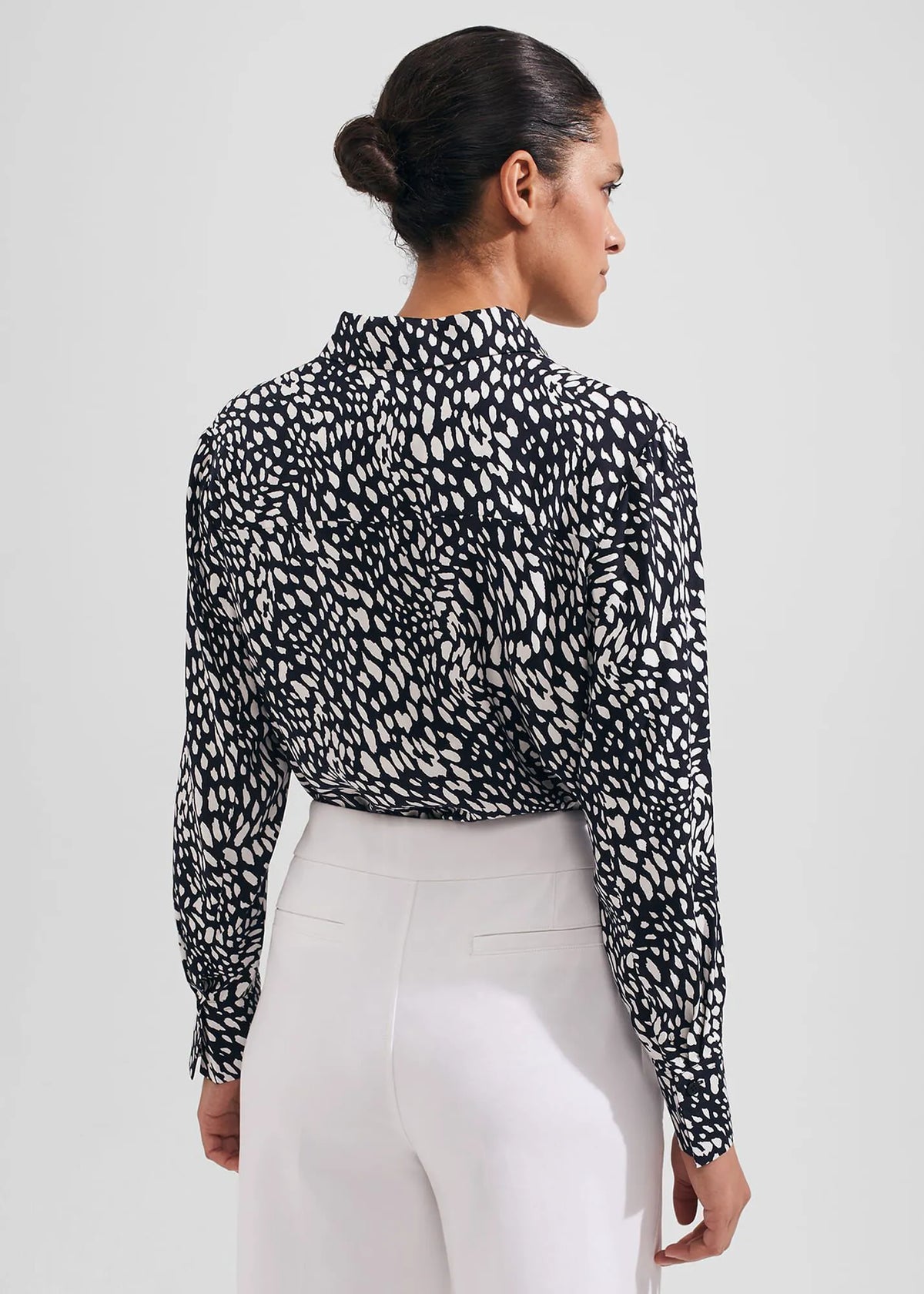 Navy Ivory