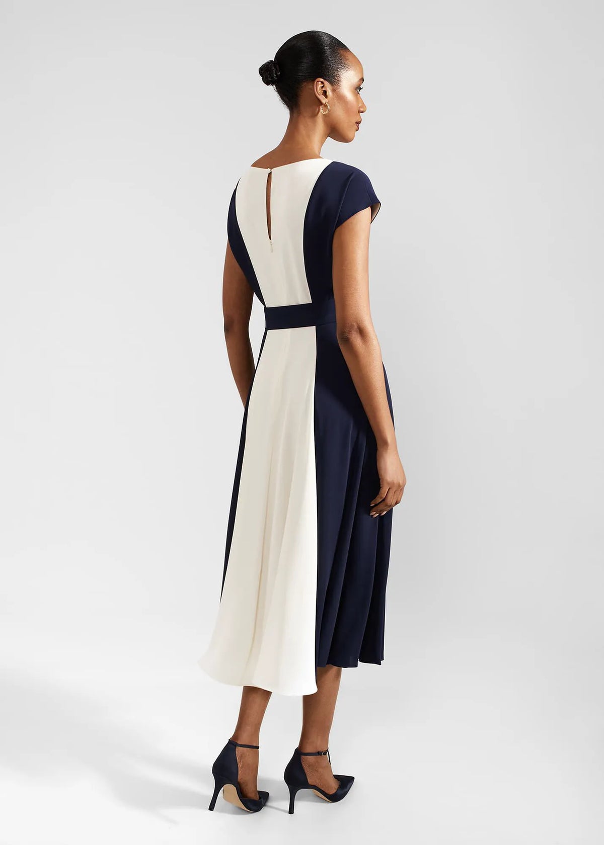 Navy Cream
