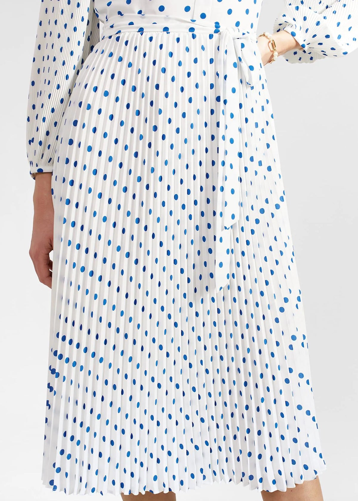Ivory Blue