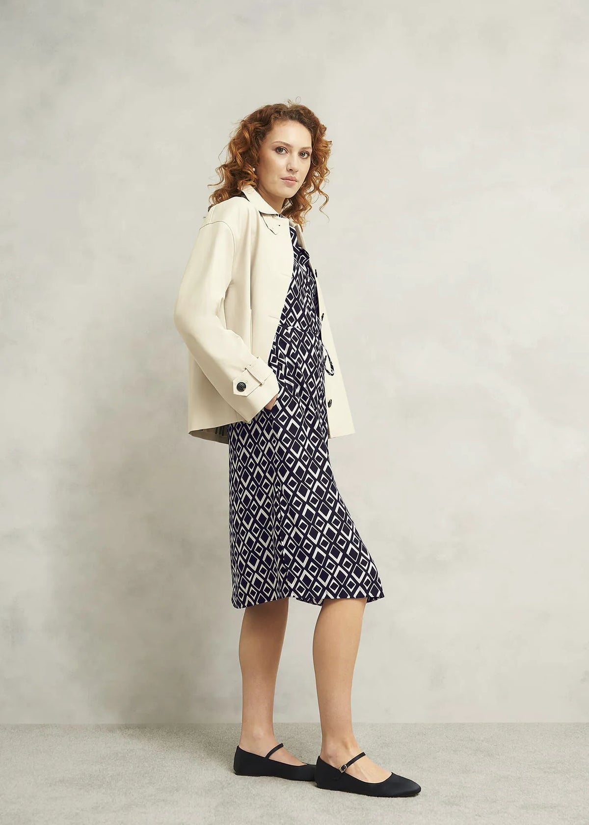 Navy Ivory