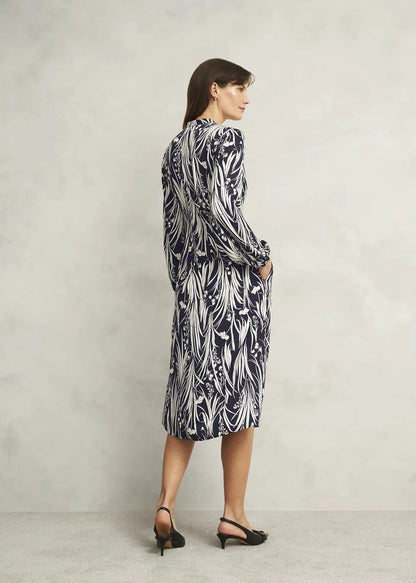 Navy Ivory
