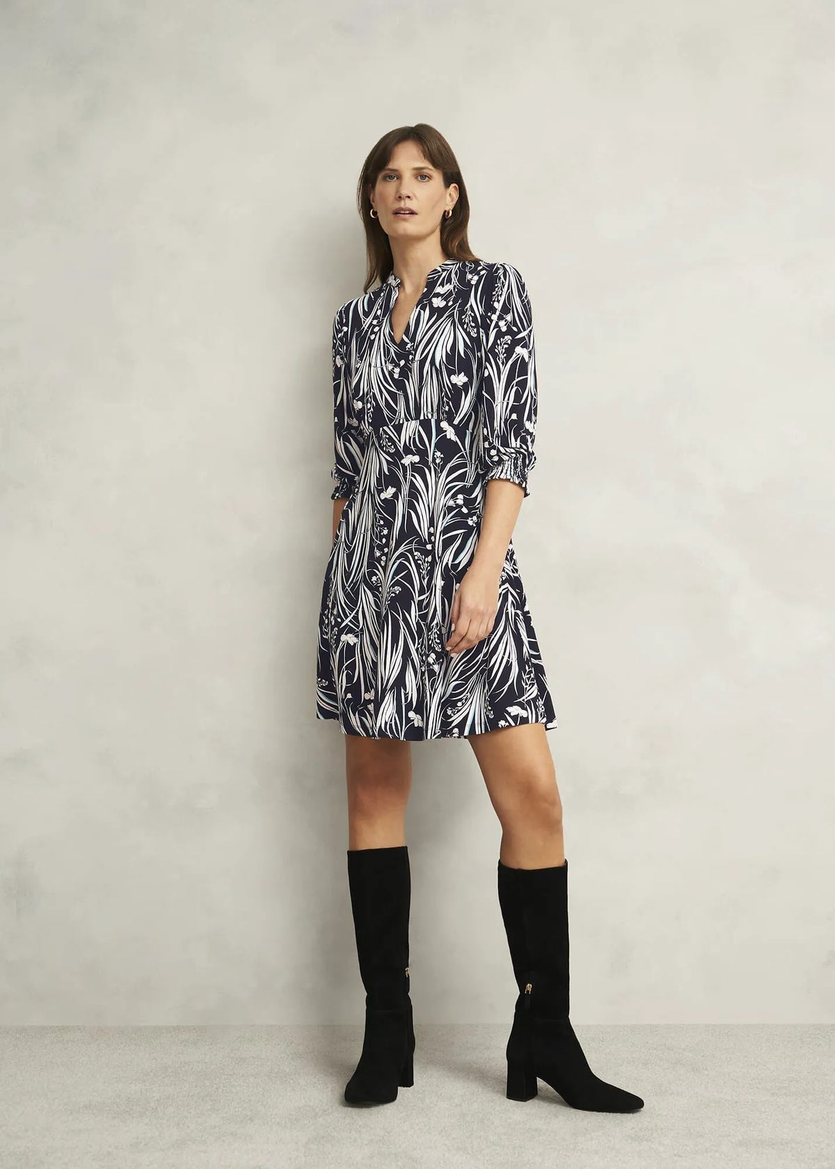 Navy Ivory