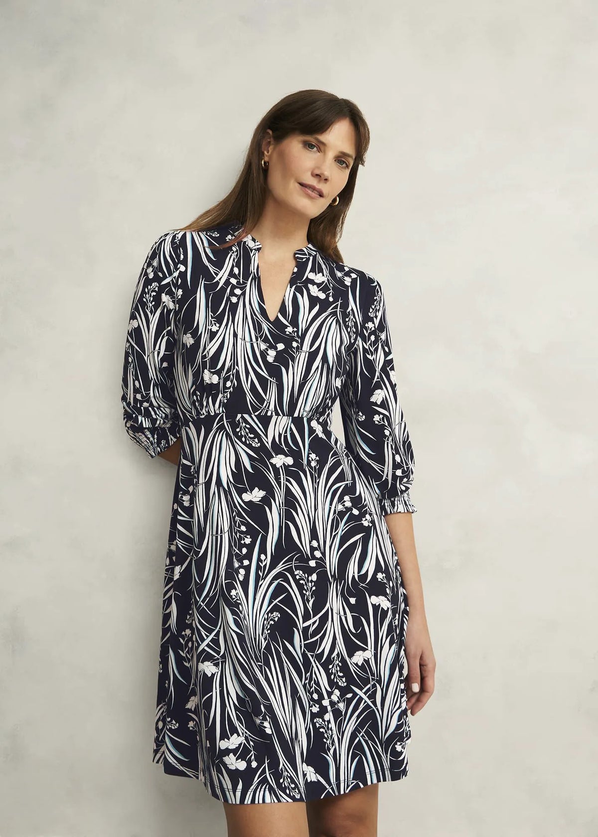 Navy Ivory