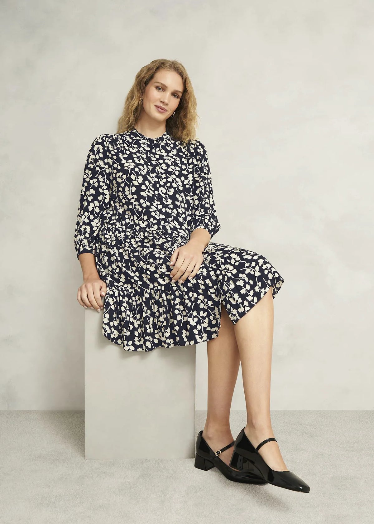 Navy Cream