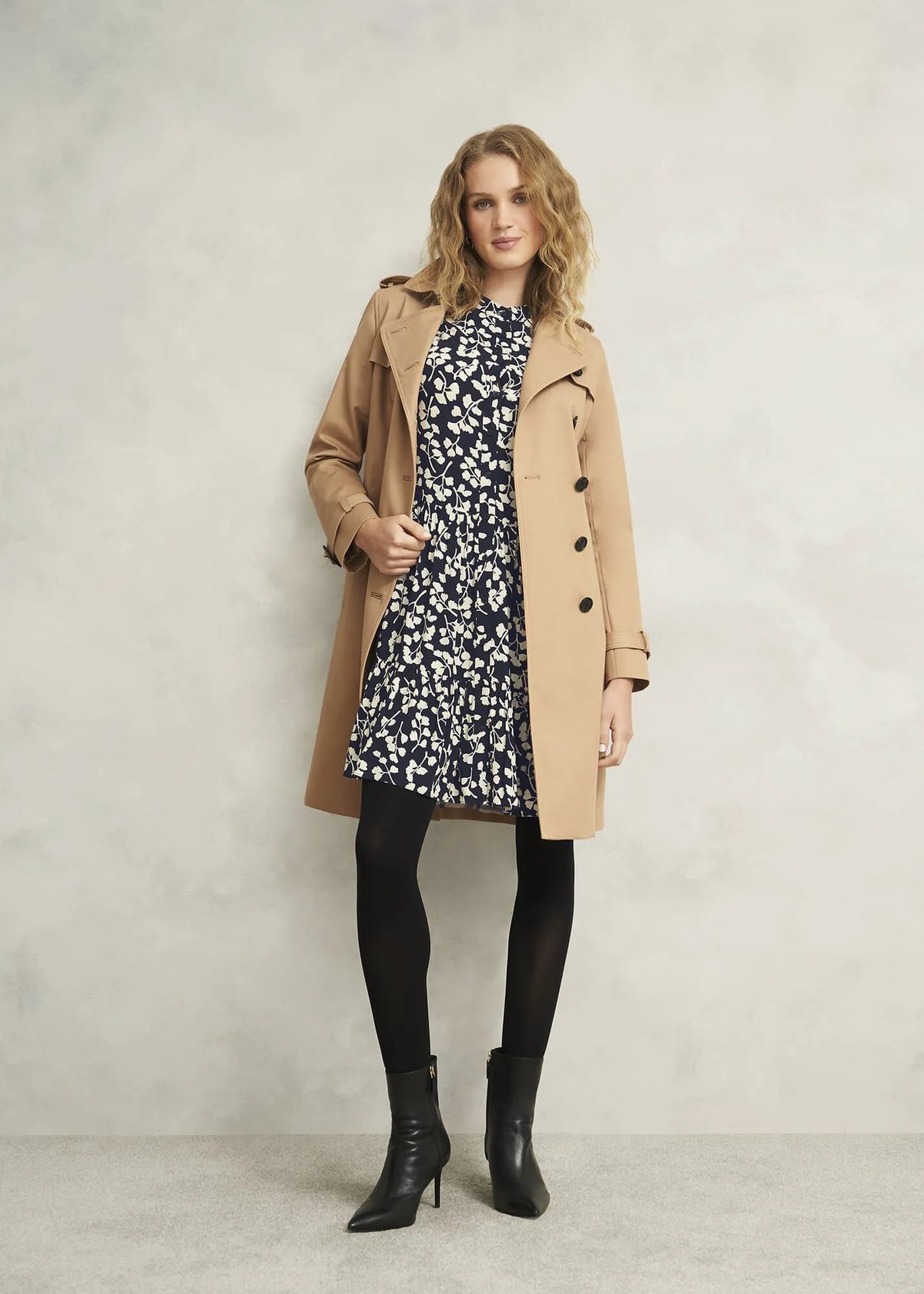 Navy Cream