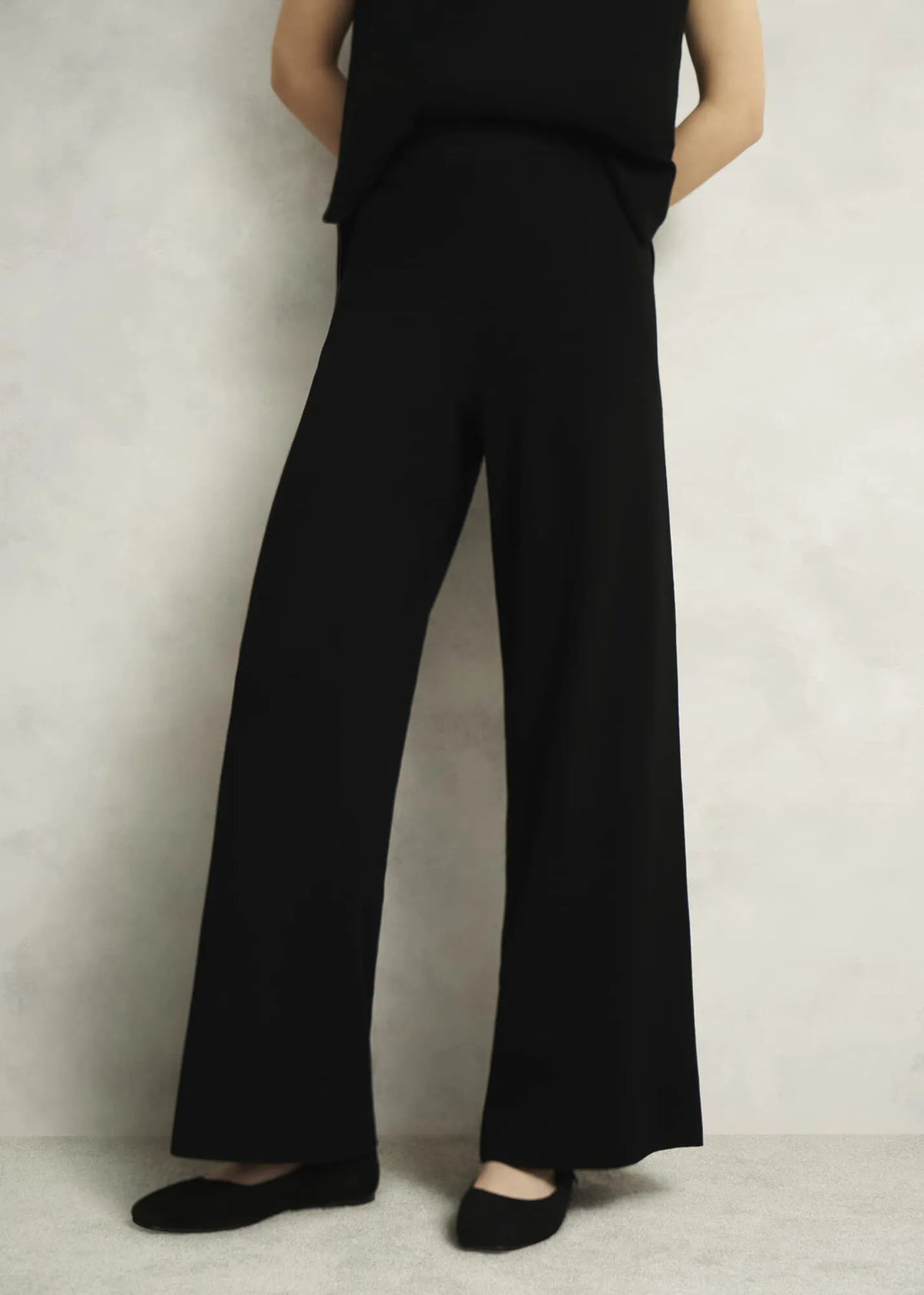 Hobbs Black