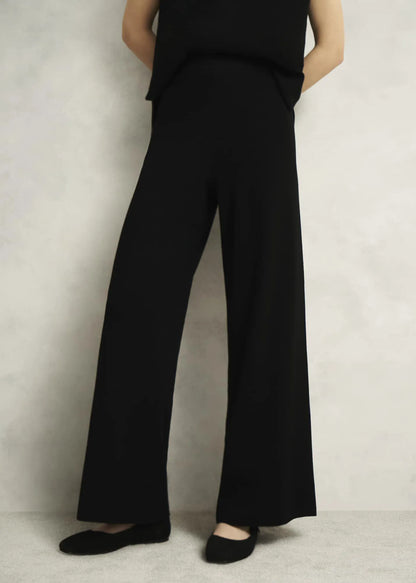 Hobbs Black