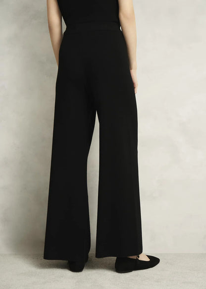Hobbs Black