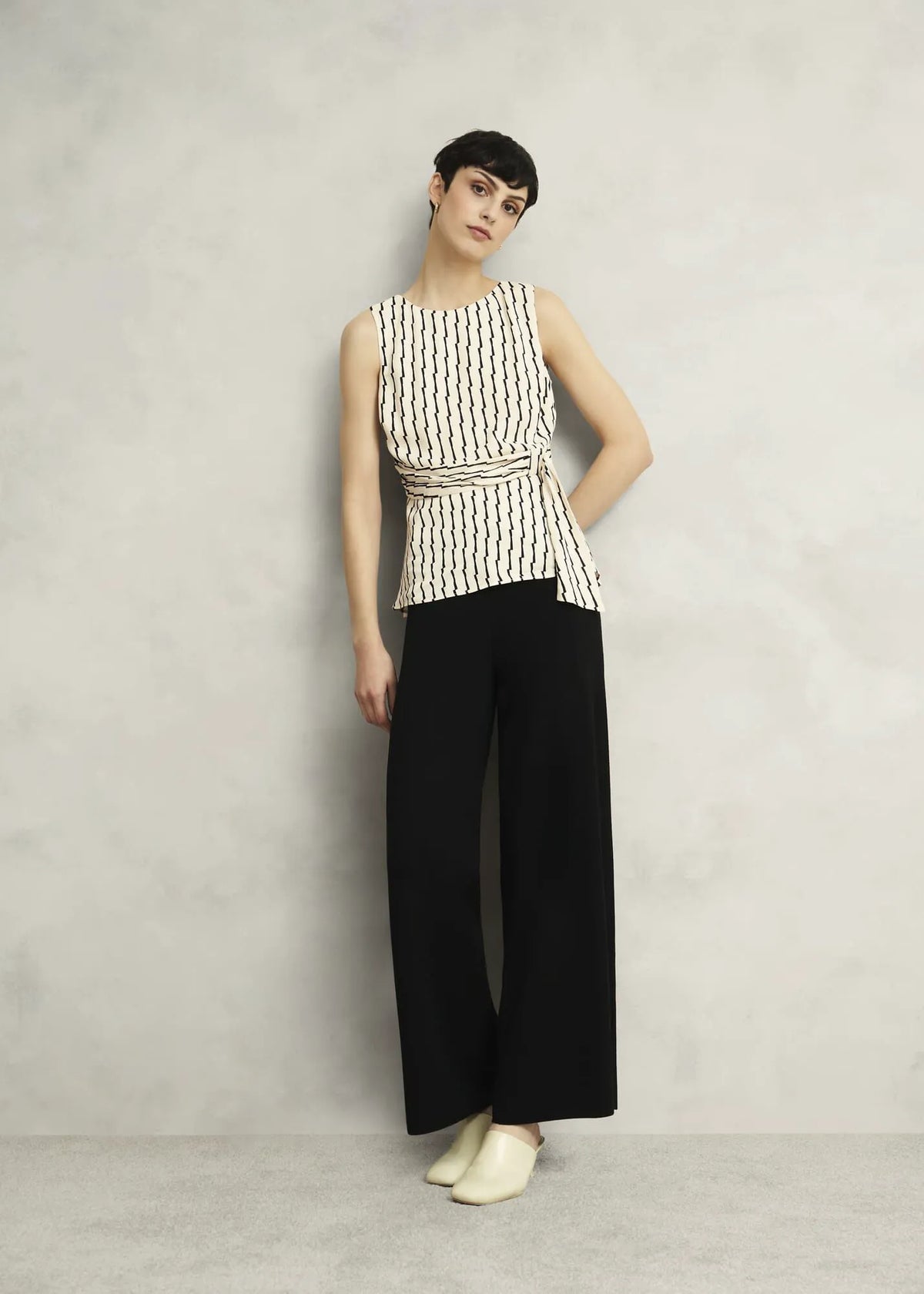 Hobbs Black