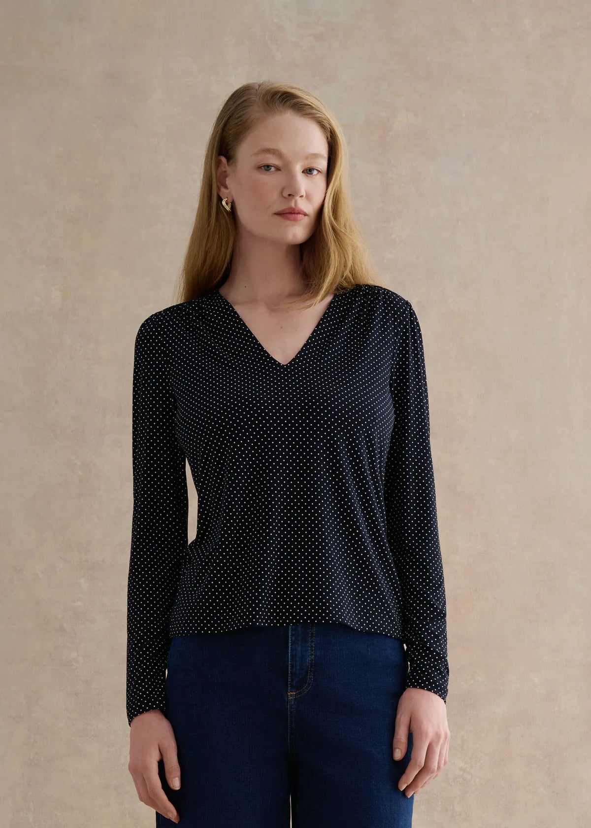Navy Ivory