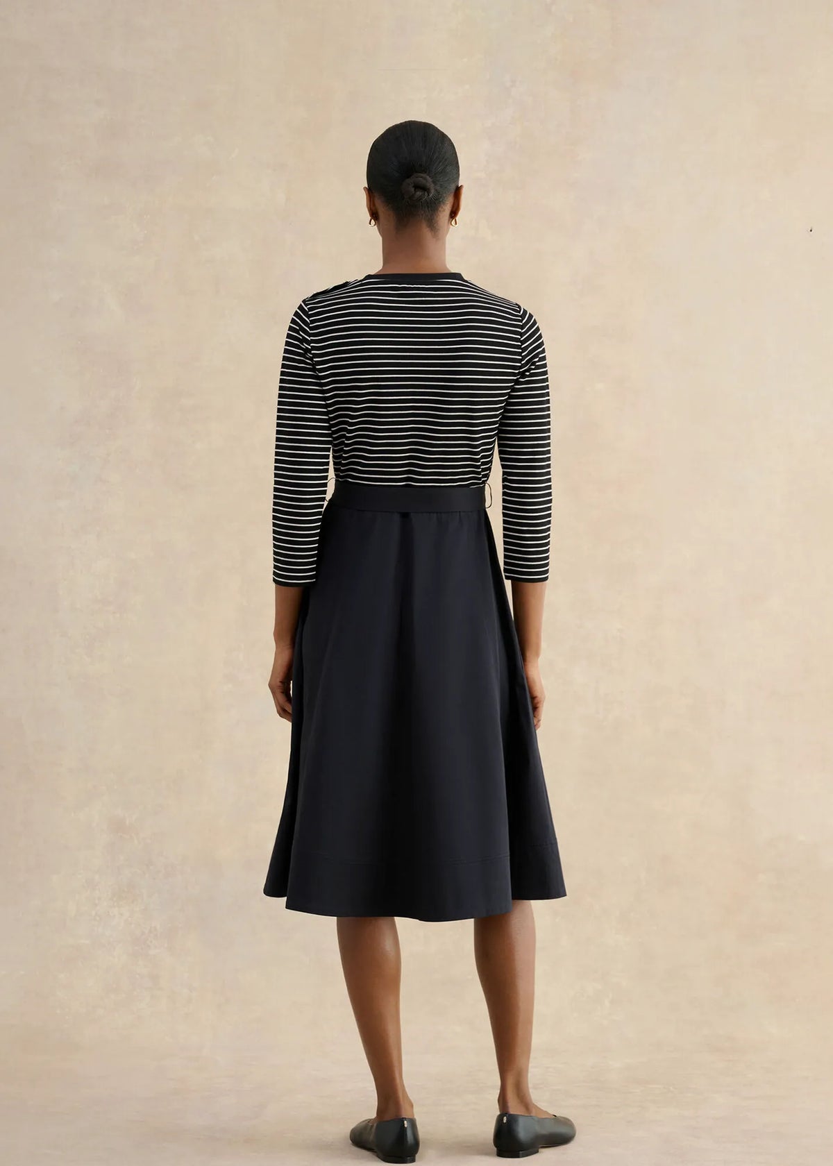 Navy Ivory