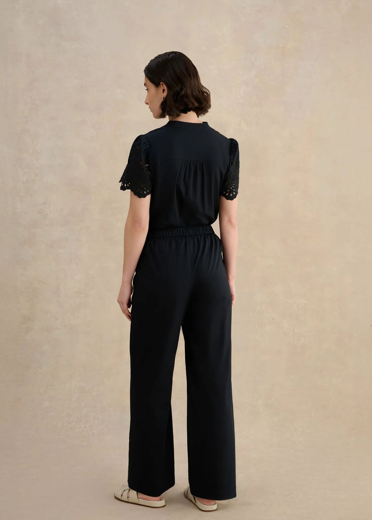 Hobbs Black