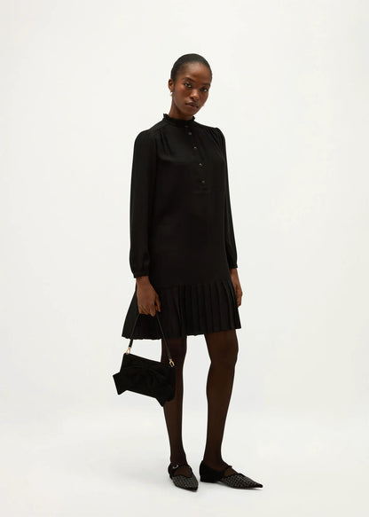 Hobbs Black