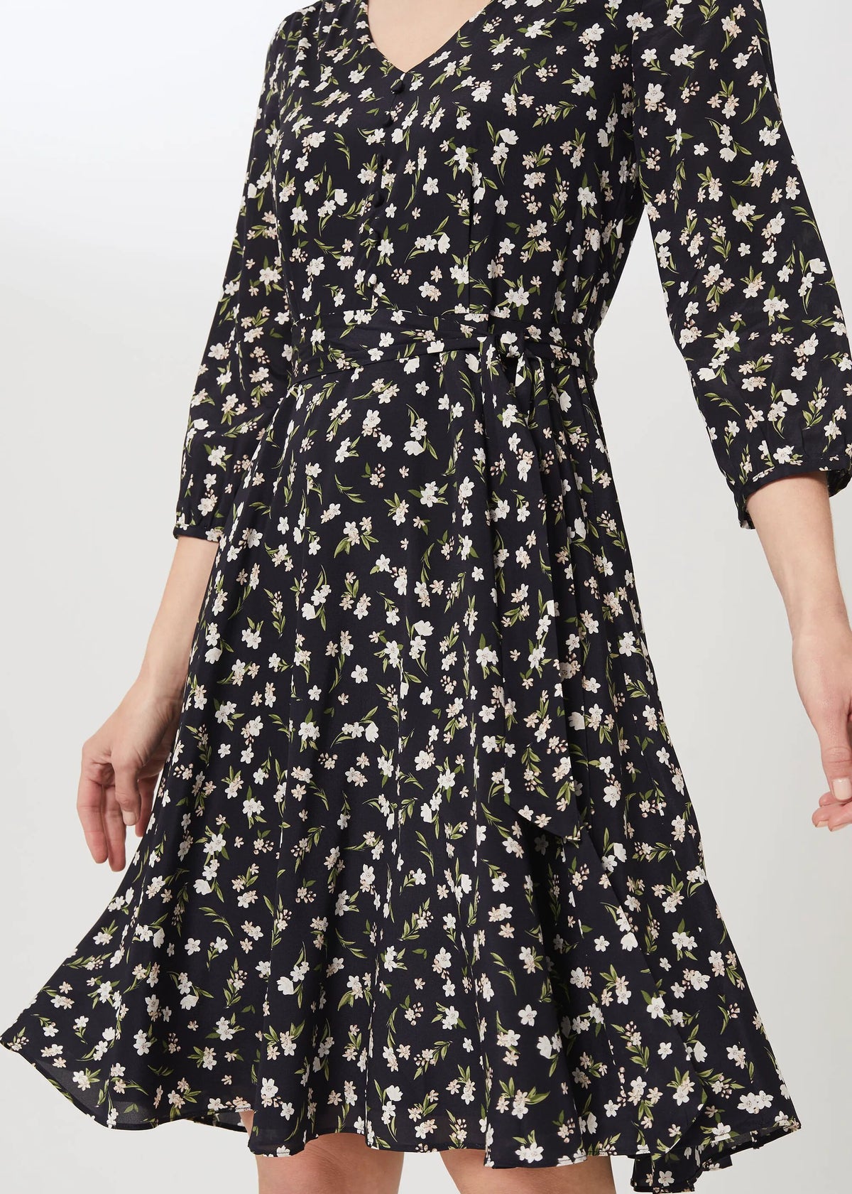 Navy Ivory