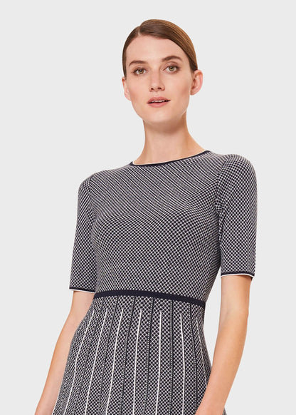 Navy Ivory