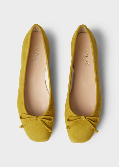Chartreuse
