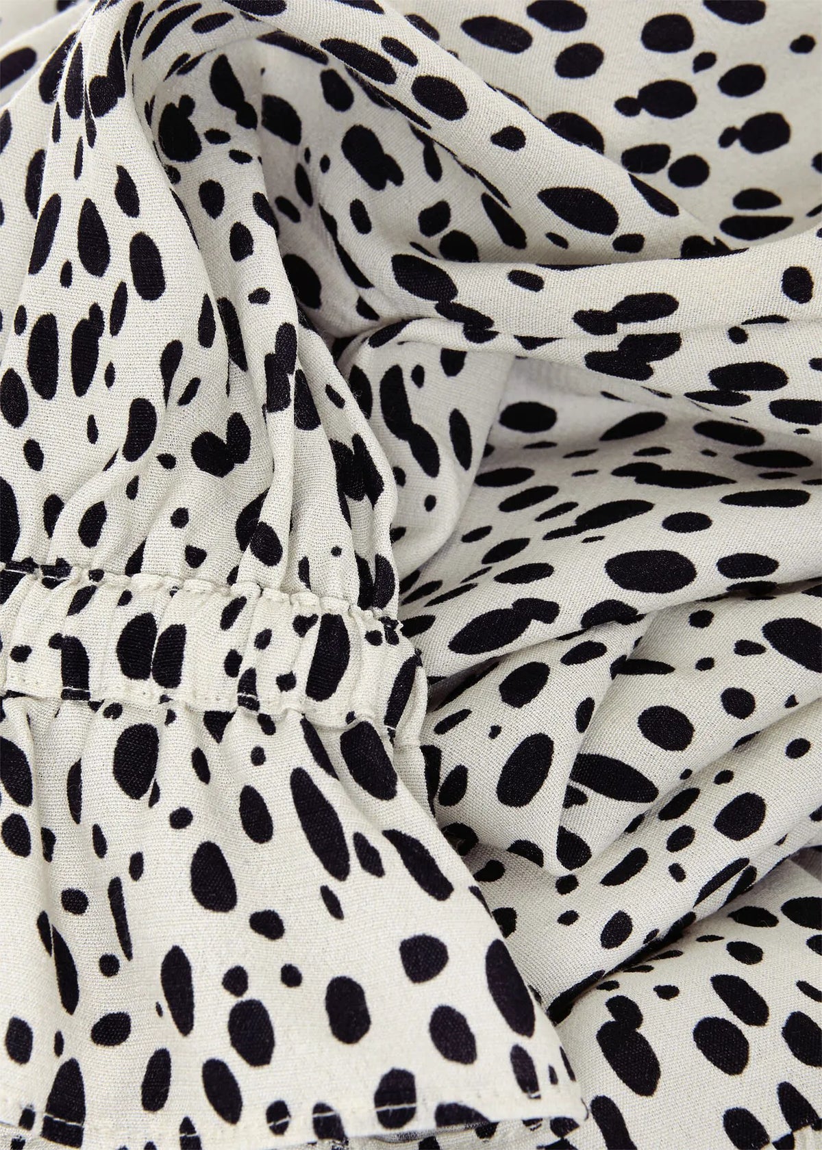 Cream Black