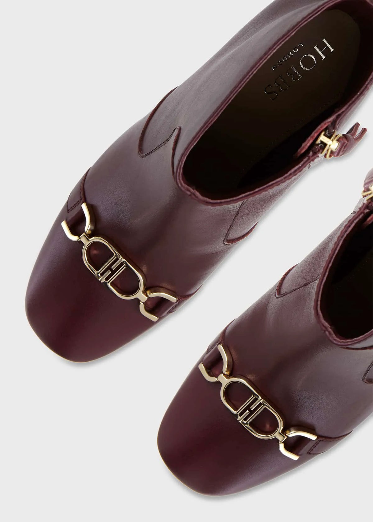 Mahogany Red