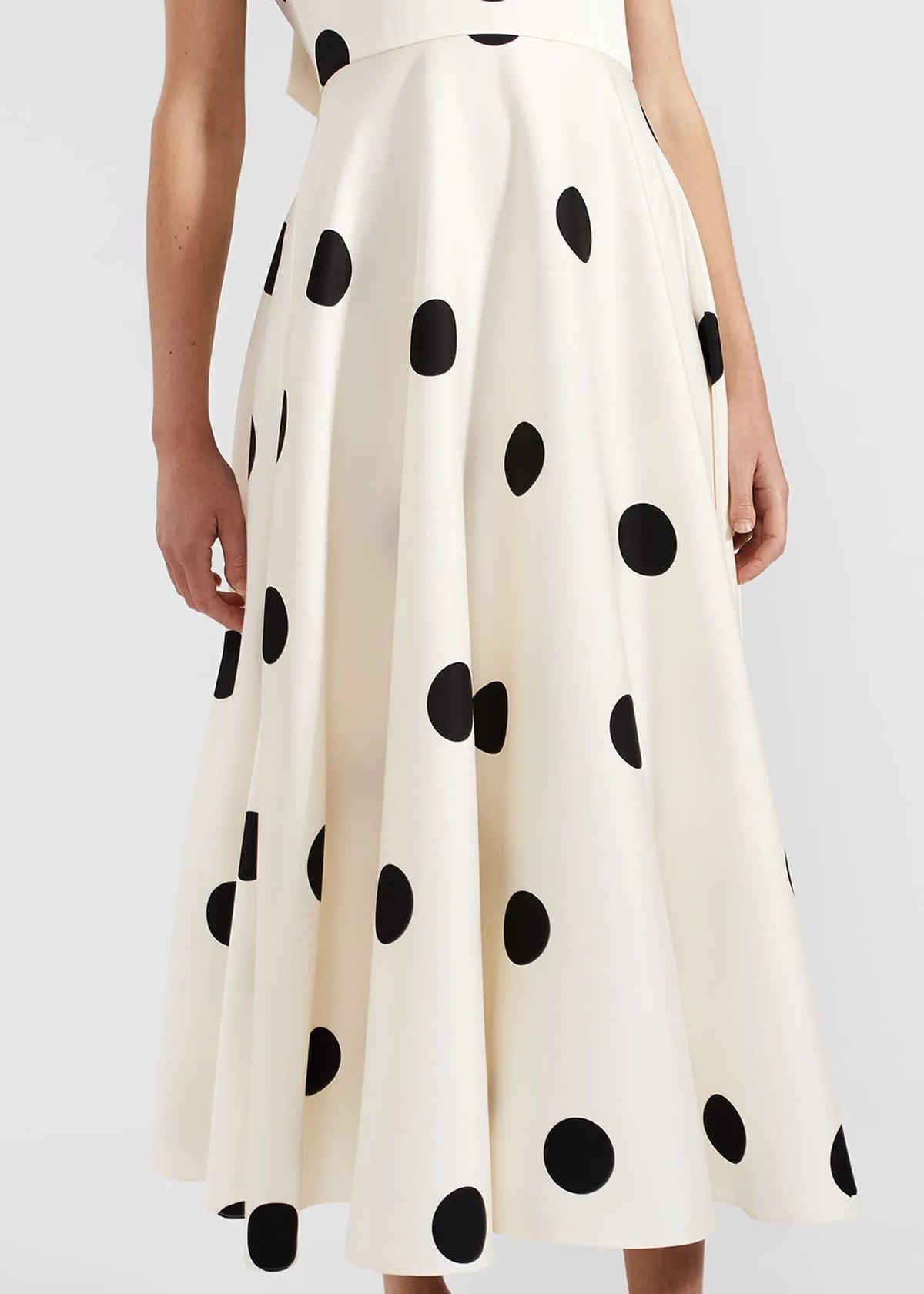 Cream Black