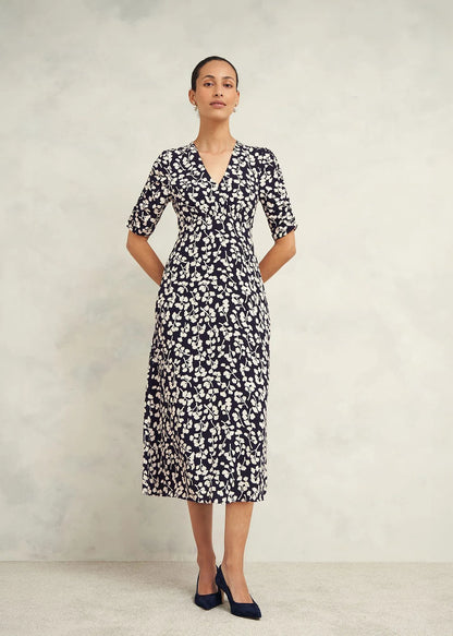 Navy Cream