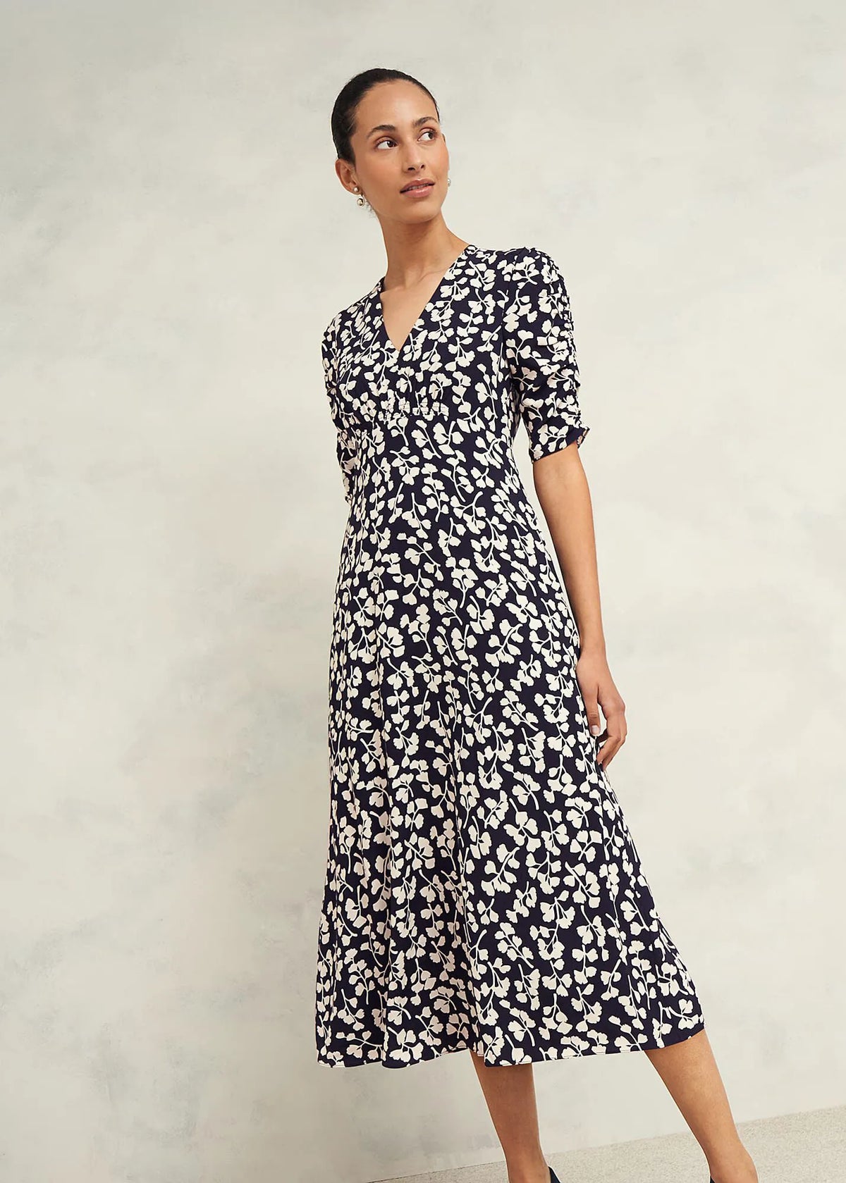 Navy Cream