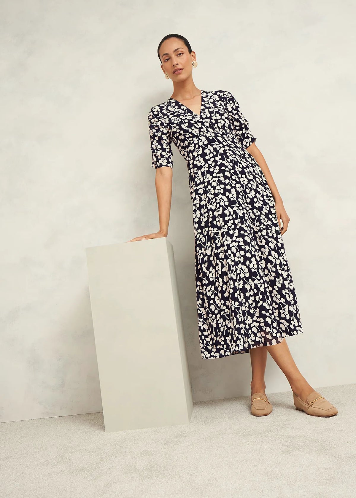 Navy Cream