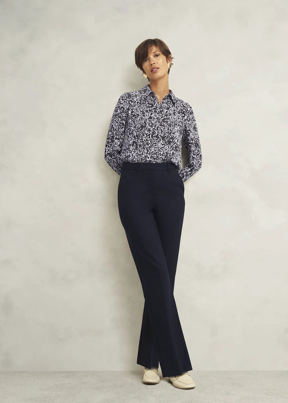 Navy Ivory