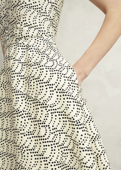 Cream Black