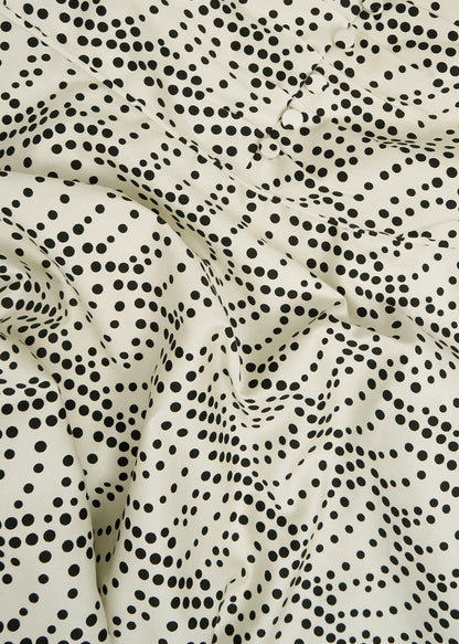 Cream Black