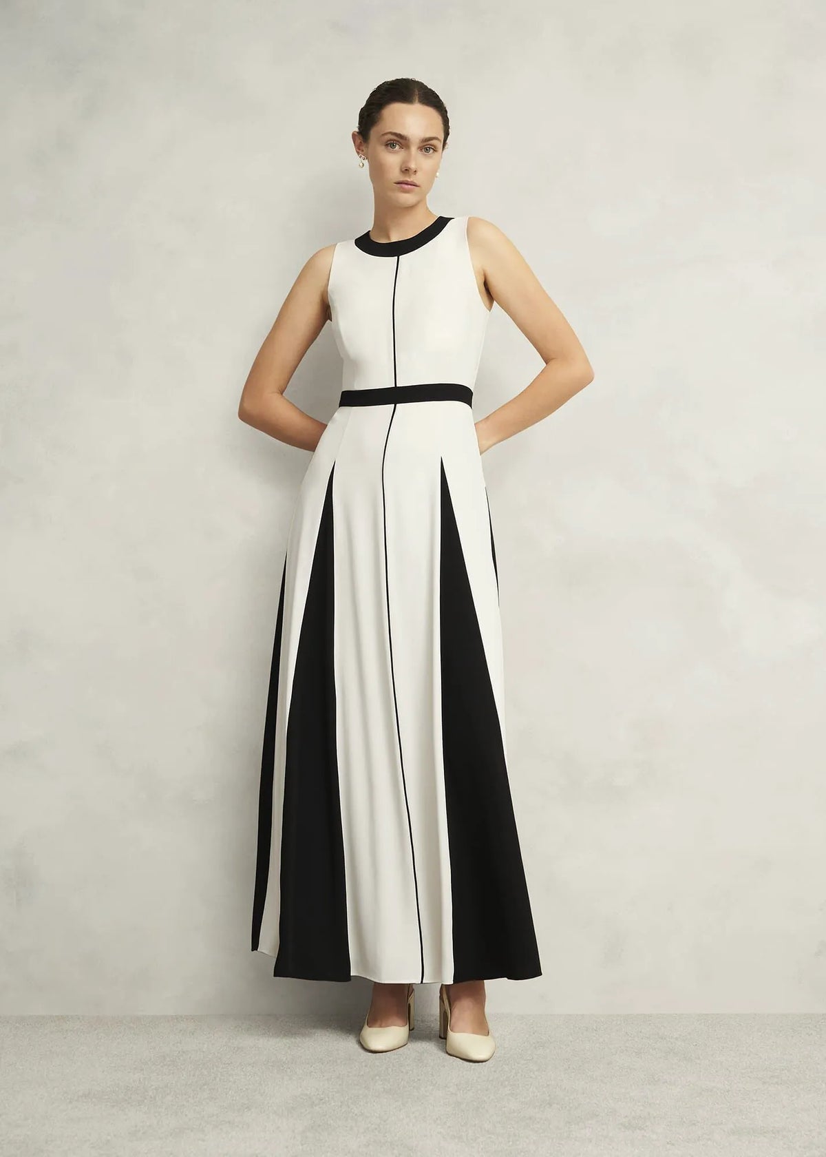 Cream Black