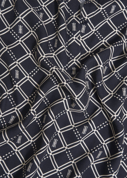 Navy Cream