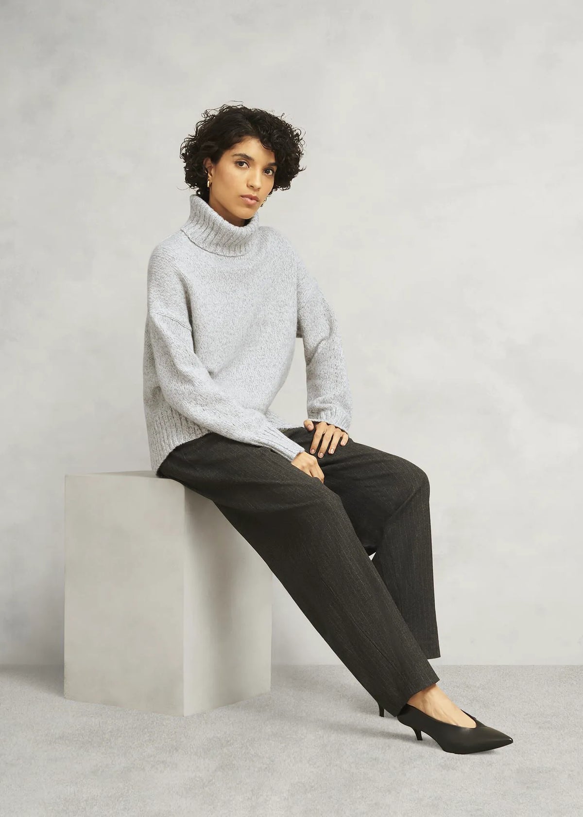 Grey Mouline